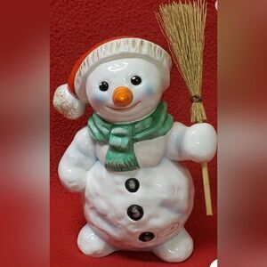 GOEBEL SNOWMAN with BROOM FIGURINE 5 1/8"
